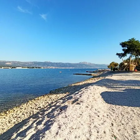 Sikirica Διαμέρισμα Τρογκίρ